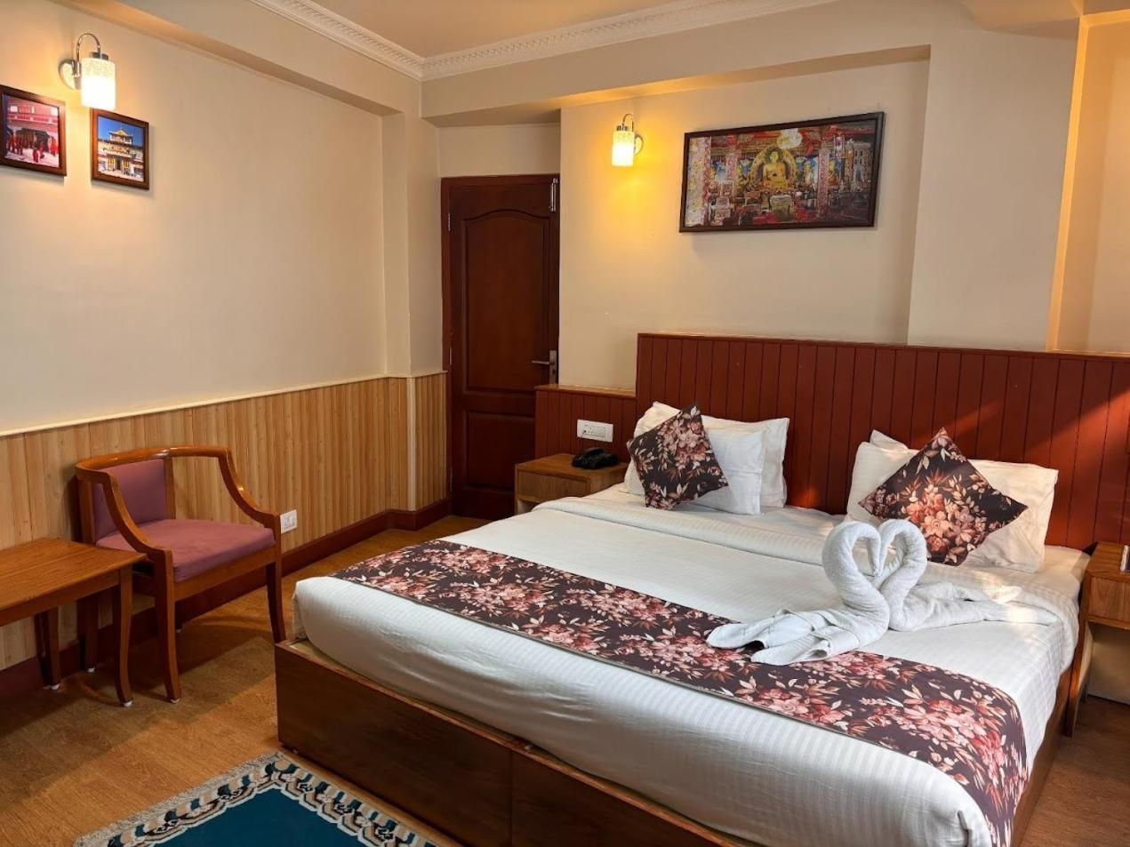 Hotel Serenity Taksa Palace Darjeeling  Esterno foto